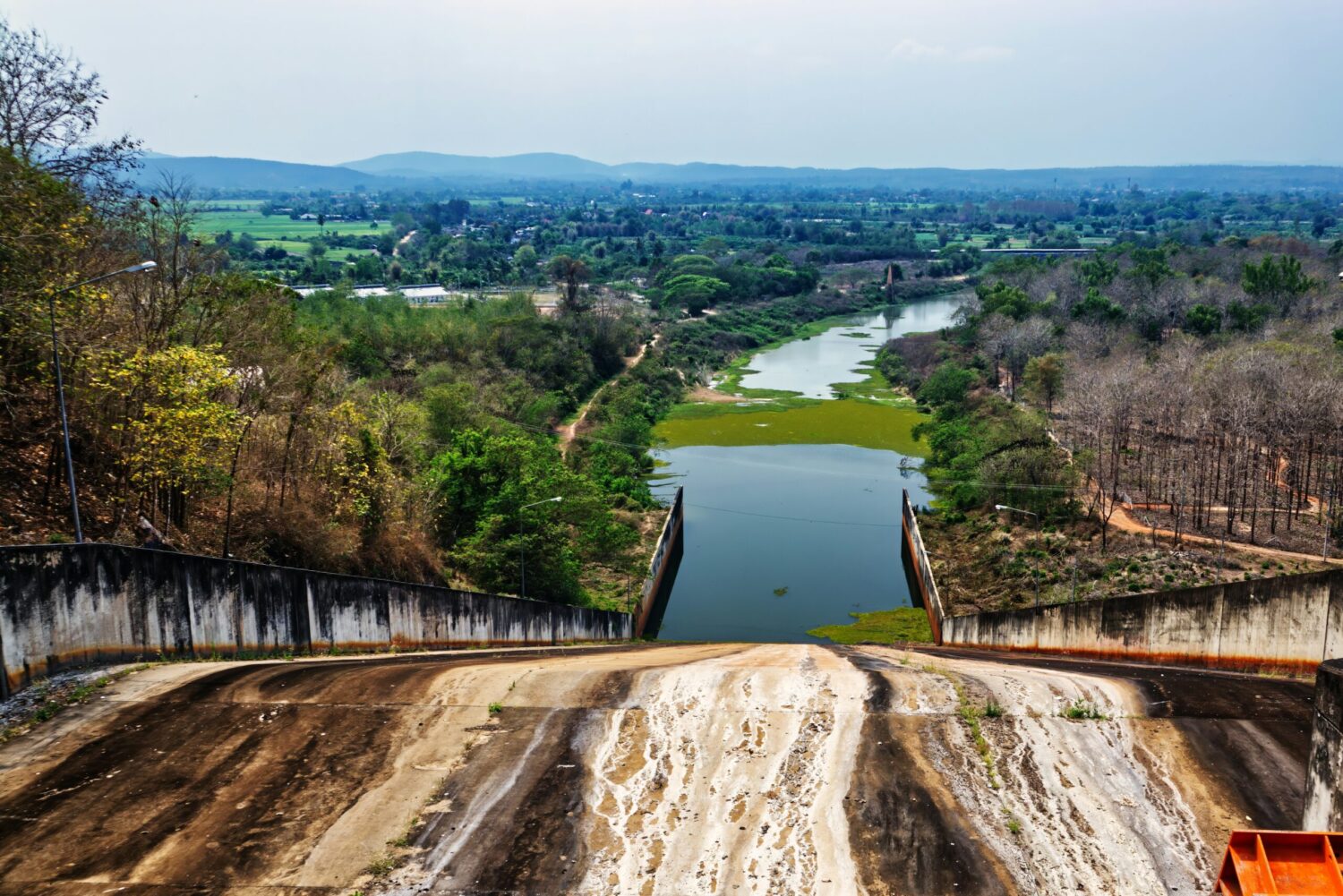 Spillways in Hydropower
